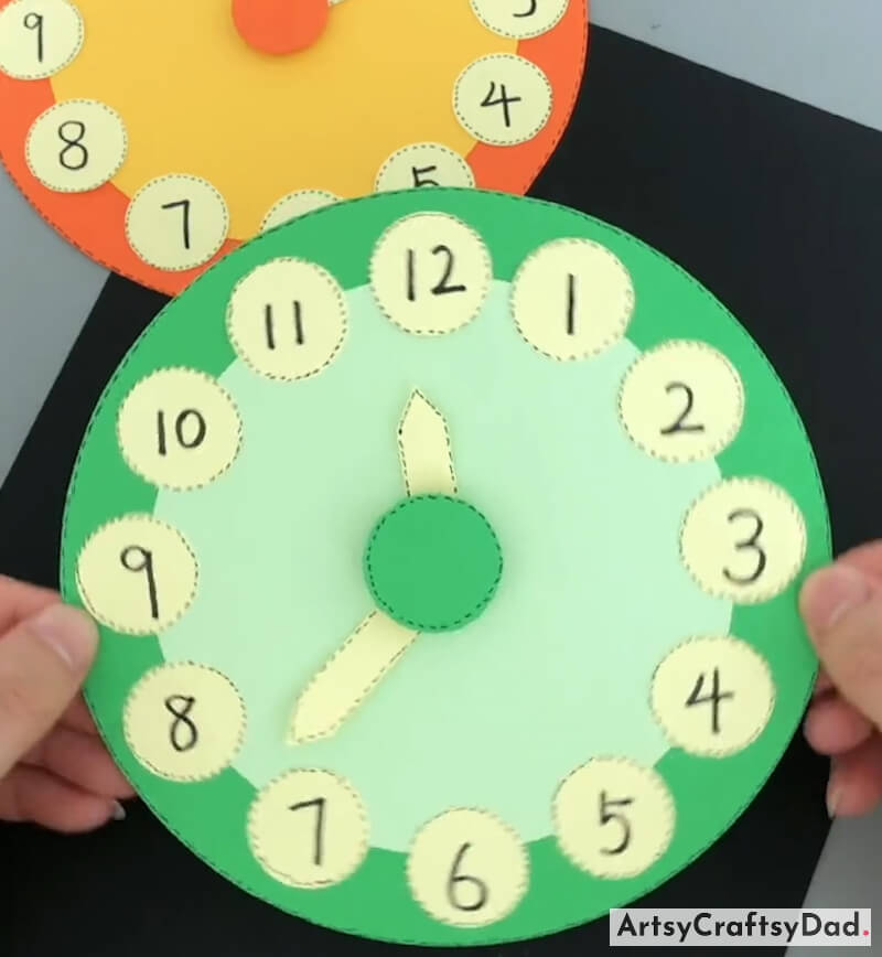 Innovative Paper Clock Craft Idea For Younger Ones-Recycled crafts that are perfect for children and the planet