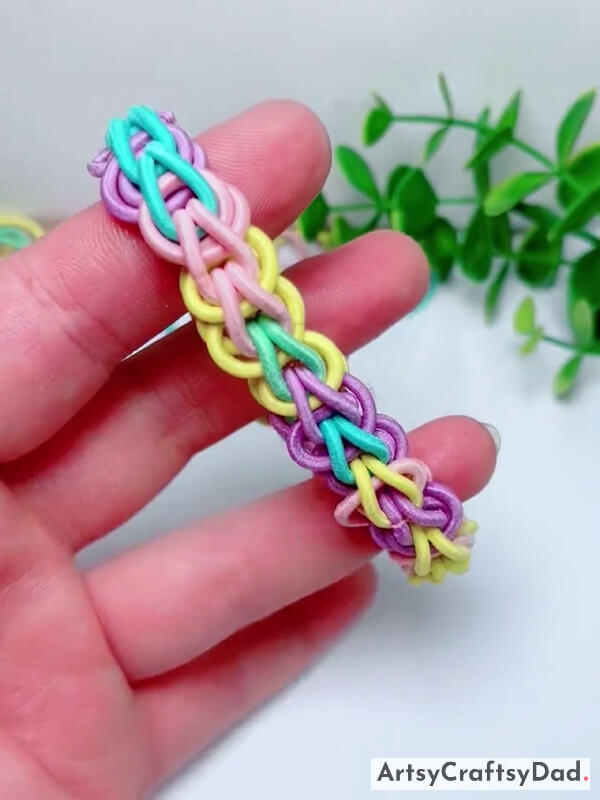 Our Final Image Of Loom Bands Zippy Chain Bracelet Is Ready!