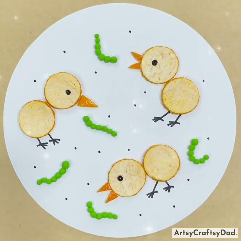 Orange Peel Chicks And Worm Craft Idea For Kids-Craft ideas for beginners using circular plates