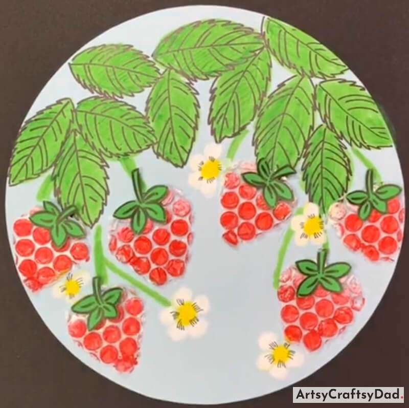 Simple Bubble Wrap Strawberry Plant Artwork Craft For Kids-Easy craft ideas for beginners with circular plates