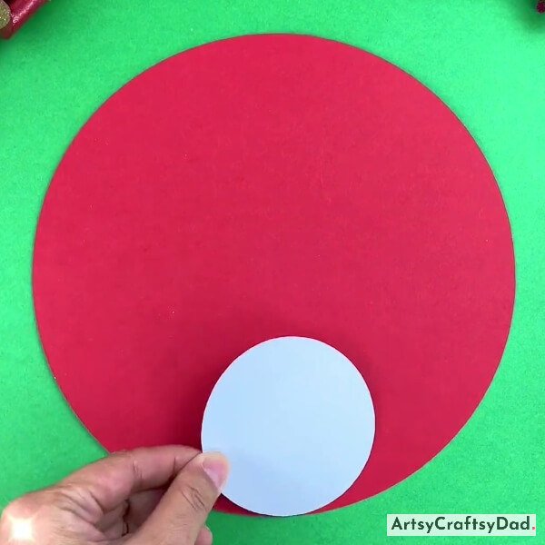Making Big White Circle