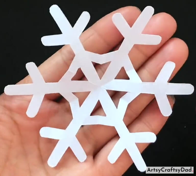Very Easy Paper Snowflake Craft For Kids-Creative and stylish crafts for kids