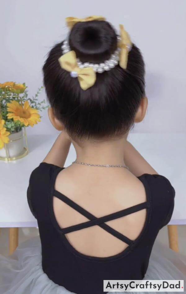 Simple Bun Hairstyle with Pearl Hairband-Lovely hairpins for children's braided bun hairstyle