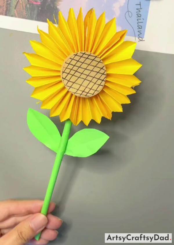 Awesome Paper Sunflower Craft Idea for Kids 