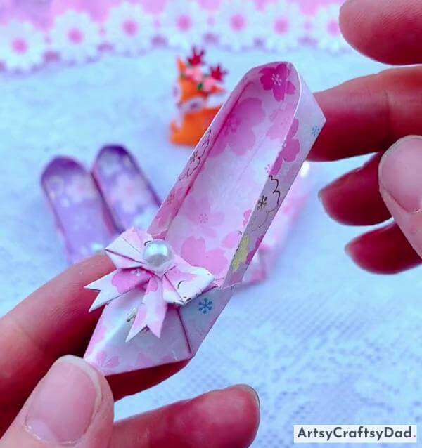 Gorgeous Origami Paper Shoe Craft Idea for Kids 