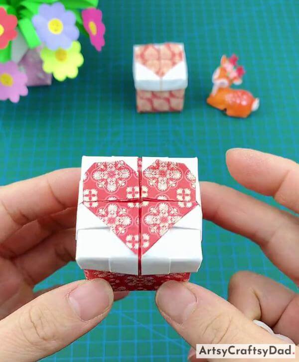 Lovely Gift Box Craft Idea for Kids 