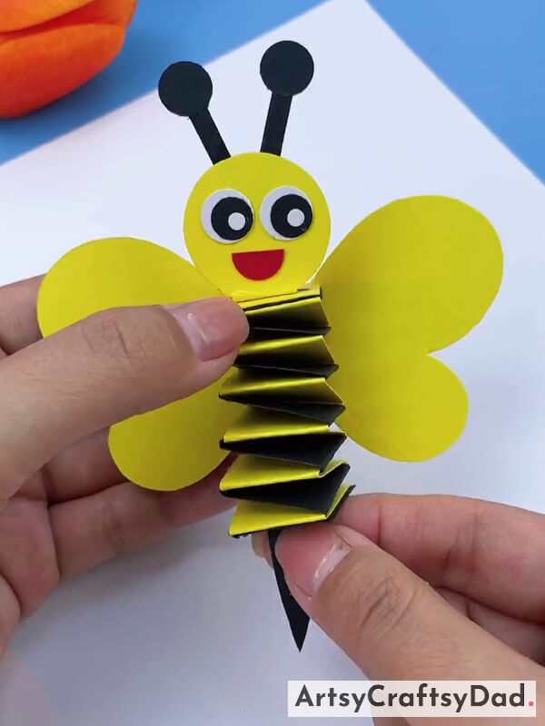 Congratulation Your Craft Is Ready-Step-by-Step Guide to Making an Accordion Paper Bee