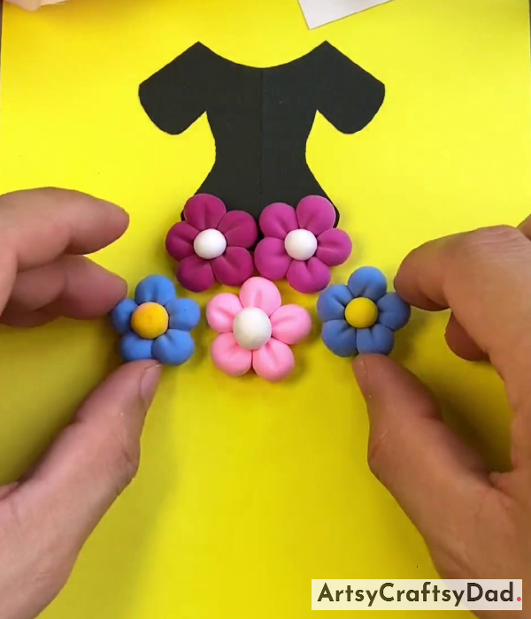 Making More Flowers To The Dress